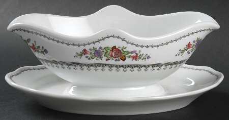 Arabella Gravy Boat with Attached Underplate