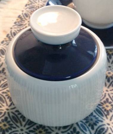 Arosa Sugar Bowl & Lid