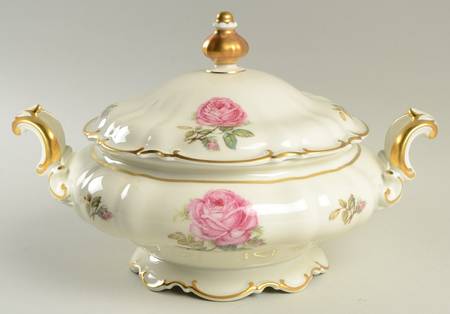 Barbara Round Covered Vegetable