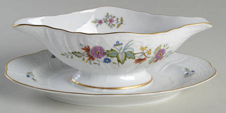 Bellevue Gravy Boat with Attached Underplate