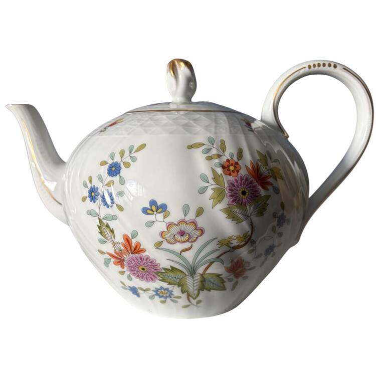 Bellevue Teapot & Lid