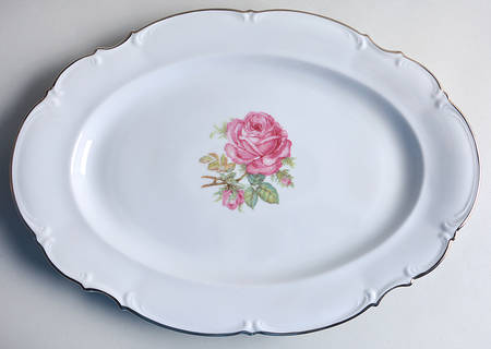 The Belrose 16" Oval Serving Platter