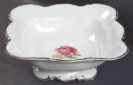 The Belrose 9" Square Vegetable Bowl