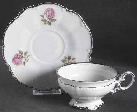 The Belrose Footed Cup & Saucer Set
