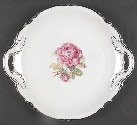 The Belrose Handled Cake Plate