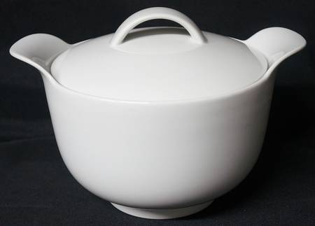 Bianca (Galleria Shape) Round Covered Vegetable
