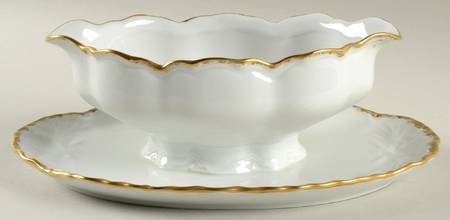 The Blenheim Gravy Boat with Attached Underplate