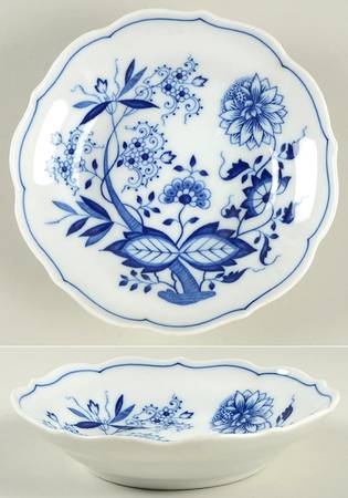 Blue Onion Saucer for Breakfast Cup