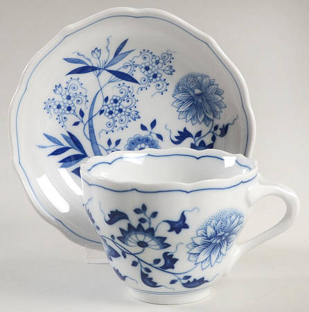 Blue Onion Flat Cup & Saucer Set