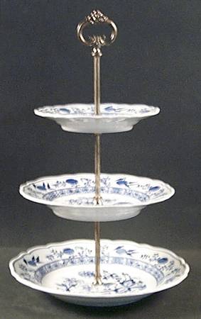 Blue Onion 3-Tiered Serving Tray (DP, SP, BB)