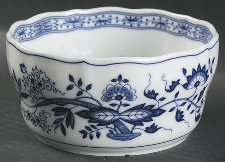 Blue Onion 5" Round Baker