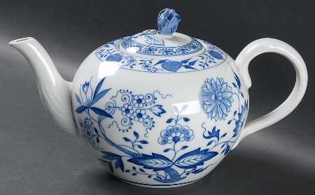 Blue Onion Teapot & Lid