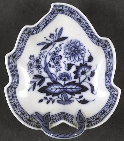 Blue Onion Small Leaf Dish