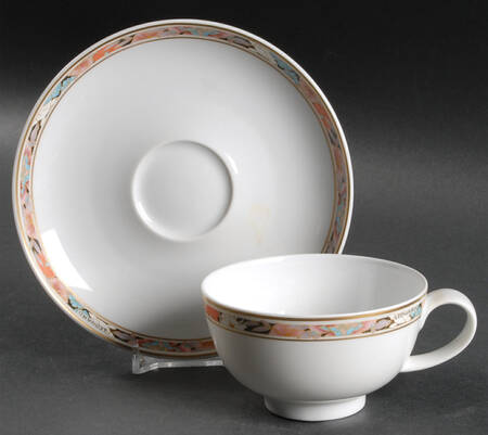Bologna Footed Cup & Saucer Set