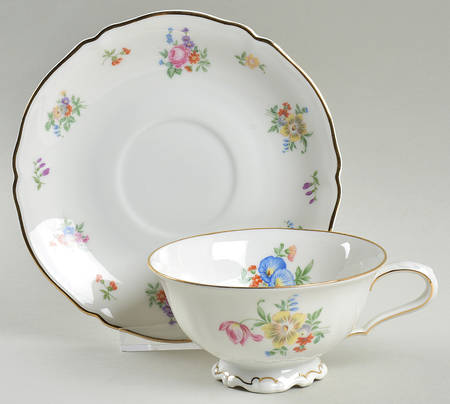 Bristol Footed Cup & Saucer Set