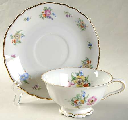 Bristol Footed Cup & Saucer Set