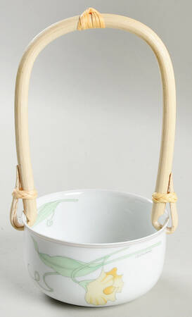 Calypso 7''-7 1/4'' Basket W/Bamboo Handle HC