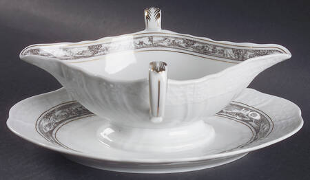 Campagna Gravy Boat with Attached Underplate