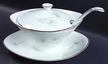 Caribe Gravy Boat w/Attached Underplate & Lid