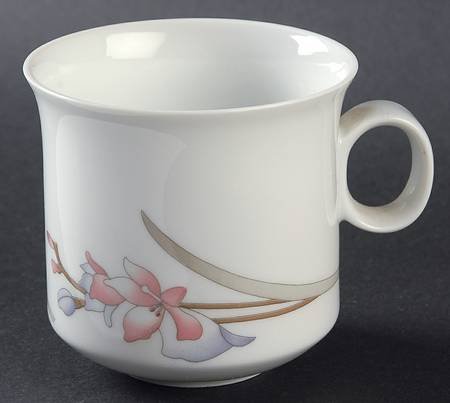 Carmina Flat Cup