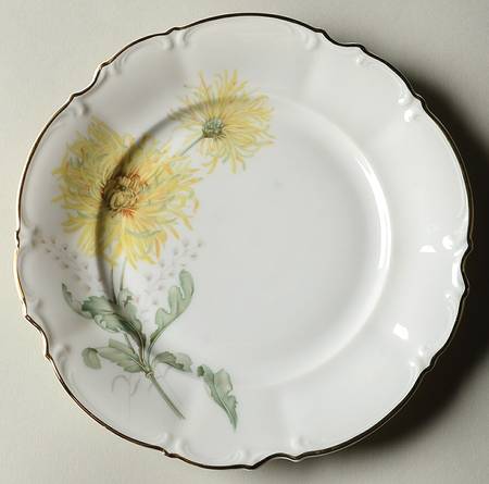 The Chrysanthemum Salad Plate