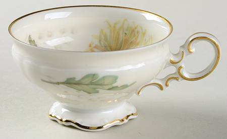 The Chrysanthemum Footed Demitasse Cup