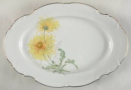 The Chrysanthemum 15" Oval Serving Platter