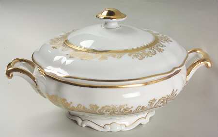The Clifton (Gold Trim) Round Covered Vegetable