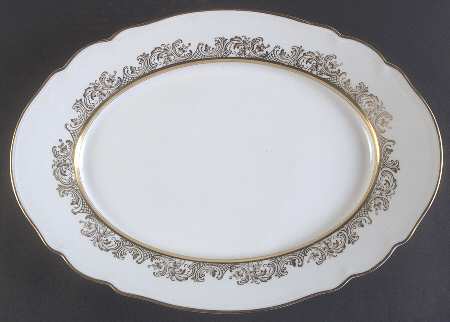The Clifton (Gold Trim) 15" Oval Serving Platter