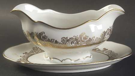 The Clifton (Gold Trim) Gravy Boat with Attached Underplate