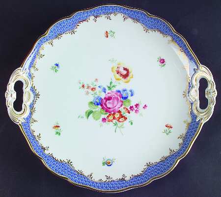 Coburg Handled Cake Plate