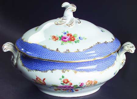 Coburg Oval Covered Vegetable