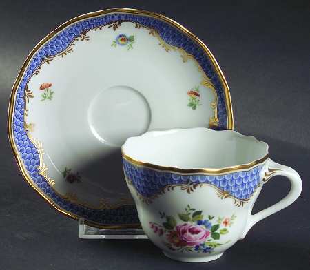 Coburg Flat Cup & Saucer Set