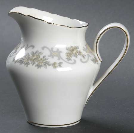 Corsage Creamer