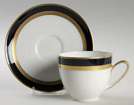 Diamant Flat Cup & Saucer Set