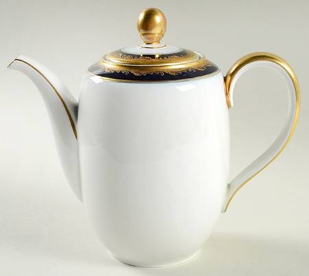 The Diplomat Teapot & Lid