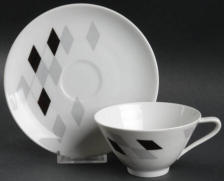 The Domino Flat Cup & Saucer Set