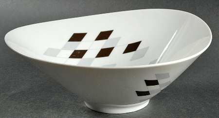The Domino Triangular Vegetable Bowl