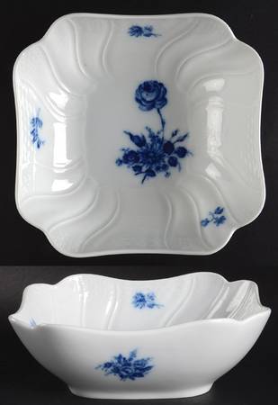 Dresden Blau 7" Square Vegetable Bowl