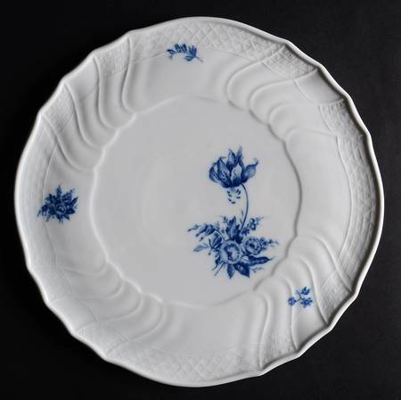 Dresden Blau Cake Plate
