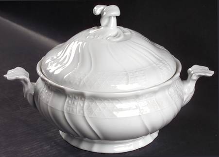 Dresden All White Round Covered Vegetable