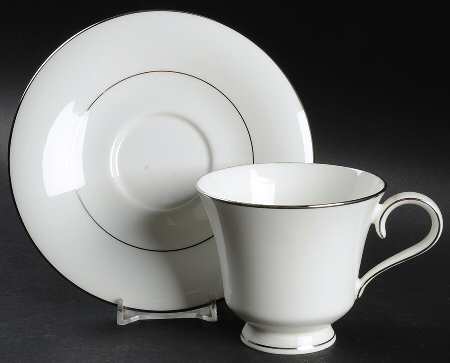 Dukat Platinum Footed Cup & Saucer Set