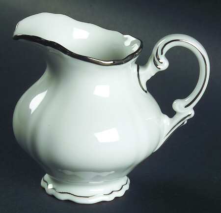 Empress Platinum Creamer