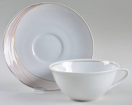 En Vogue Flat Cup & Saucer Set