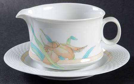 Estoril Gravy Boat & Underplate