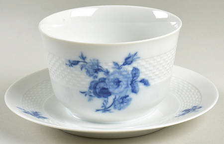 Evensong Gravy Boat with Attached Underplate by Hutschenreuther