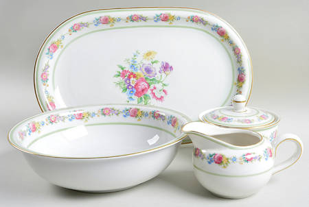 The Fairfax 5 Piece Hostess Set