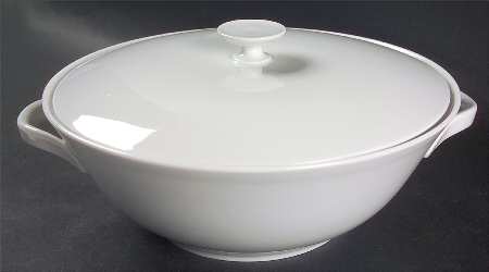 Favorit (Undecorated) Round Covered Vegetable