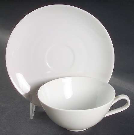 Favorit (Undecorated) Flat Cup & Saucer Set