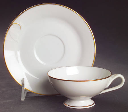 Fleuron Gold Footed Cup & Saucer Set